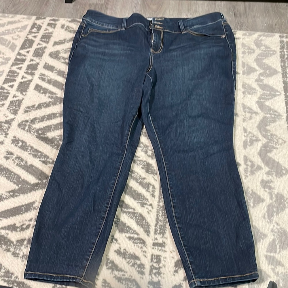 Torrid Jegging Crop